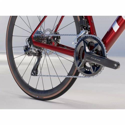BICIKL TREK TRKAĆI MADONE SL 6 GEN 8, CRIMSON M / 2025 Cijena Akcija