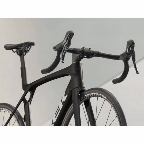 BICIKL TREK TRKAĆI MADONE SL 5 GEN 8, MATTE DEEP SMOKE M / 2025 Cijena