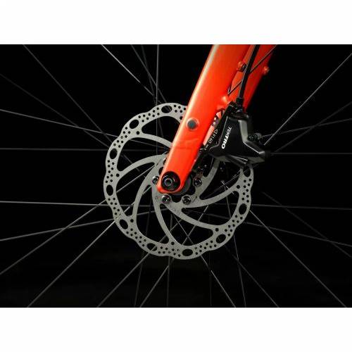 BICIKL TREK FX 2 STAGGER XL LAVA / 2025 Cijena Akcija