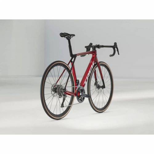 BICIKL TREK TRKAĆI MADONE SL 6 GEN 8, CRIMSON ML / 2025 Cijena