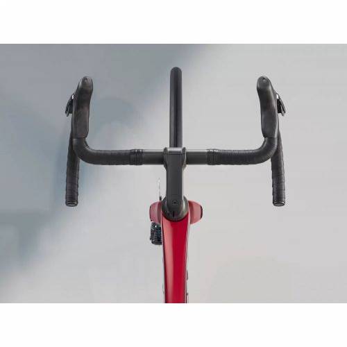 BICIKL TREK TRKAĆI MADONE SL 6 GEN 8, CRIMSON ML / 2025 Cijena Akcija