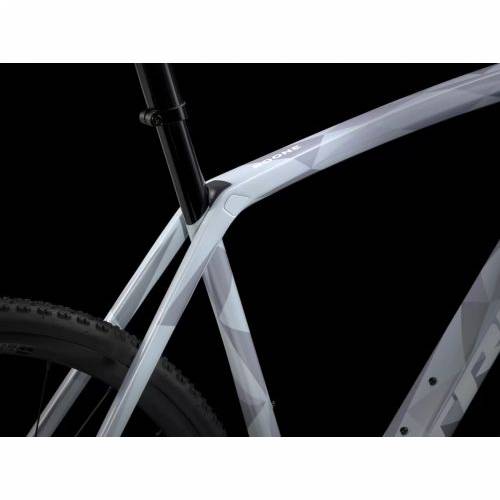 BICIKL TREK TRKAĆI BOONE 5 49 PLASMA GREY PEARL / 2026 Cijena