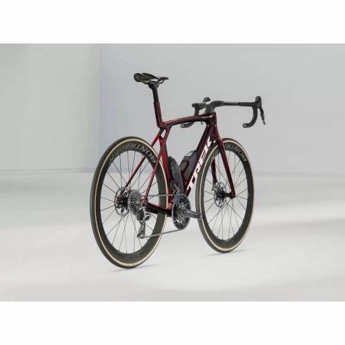 BICIKL TREK TRKAĆI MADONE SLR 9 AXS M CARBON RED SMOKE / 2026 Cijena