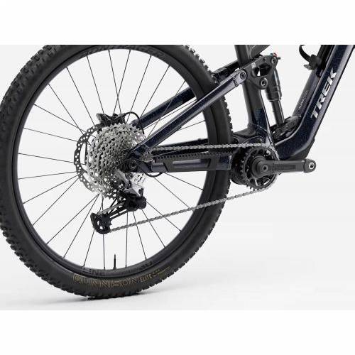 BICIKL TREK e-Bike FUEL+ EX 5 S TREK BLACK/PURPLE FLIP SPLATTER, TQ-HPR60 /&nbsp; 580WH / 2026 Cijena