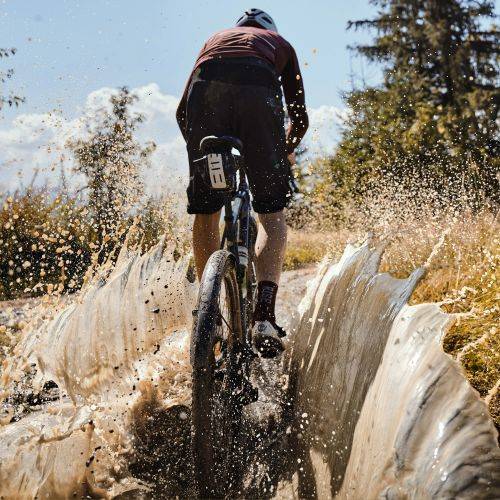 BLATOBRAN 28’ SKS SPEEDROCKER XL PVC, ZA ROAD/GRAVEL, CRNI Cijena