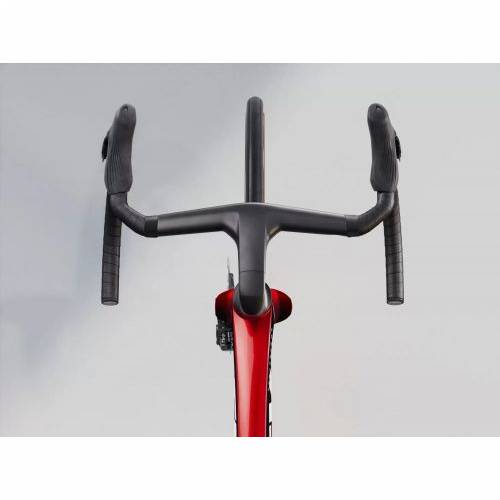 BICIKL TREK TRKAĆI MADONE SLR 9 XS CARBON RED SMOKE / 2026 Cijena