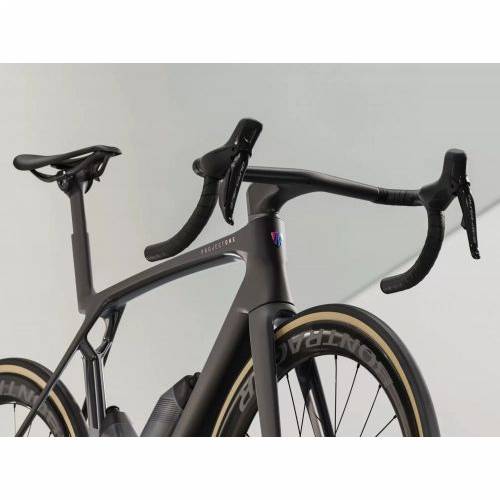 BICIKL TREK TRKAĆI MADONE SLR 9 L MATTE CARBON SMOKE/PRISMATIC PEARL / 2026 Cijena