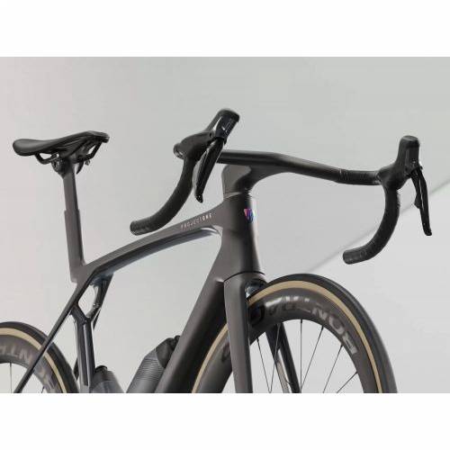 BICIKL TREK TRKAĆI MADONE SLR 7 S MATTE CARBON SMOKE/PRISMATIC PEARL / 2026 Cijena Akcija